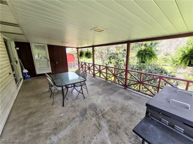 108 Theresa Drive, Weirton, WV 26062