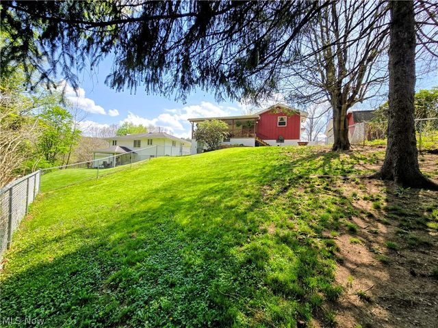 108 Theresa Drive, Weirton, WV 26062