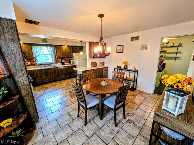 108 Theresa Drive, Weirton, WV 26062