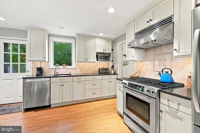1259 ROSEMONT LN, Abington, PA 19001