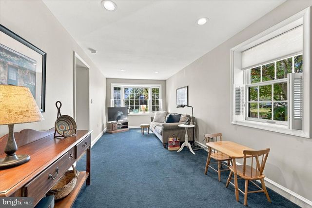 1259 ROSEMONT LN, Abington, PA 19001
