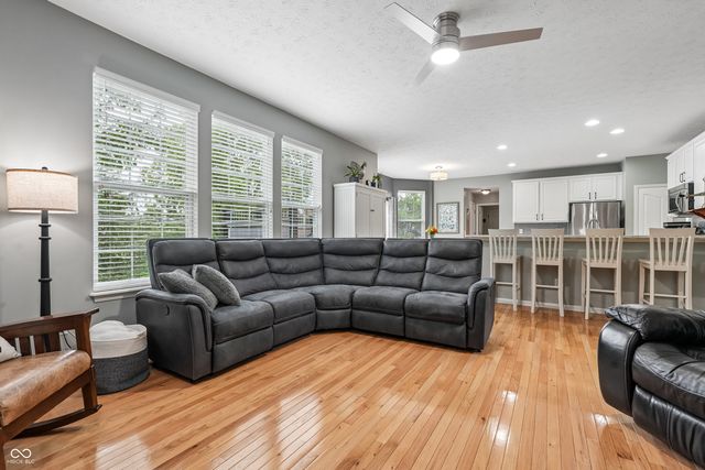 11624 Wedgeport Lane, Fishers, IN 46037