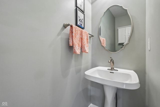 11624 Wedgeport Lane, Fishers, IN 46037