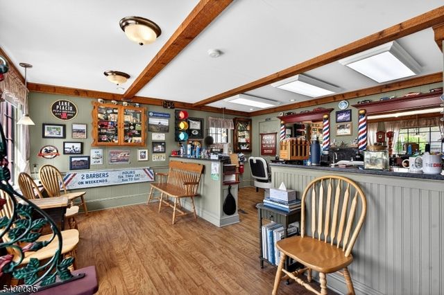 90 Hamburg Tpke, Bloomingdale Boro, NJ 07403