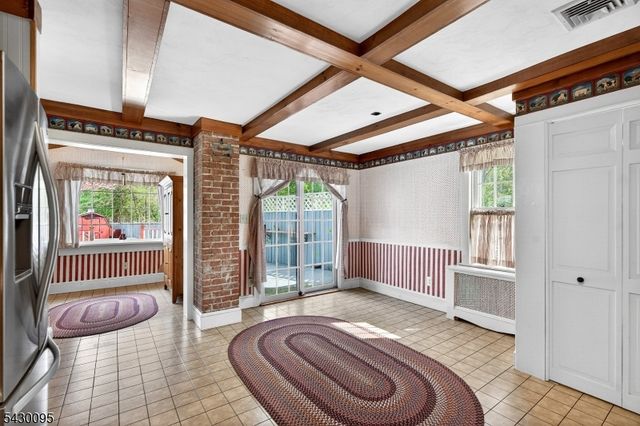 90 Hamburg Tpke, Bloomingdale Boro, NJ 07403