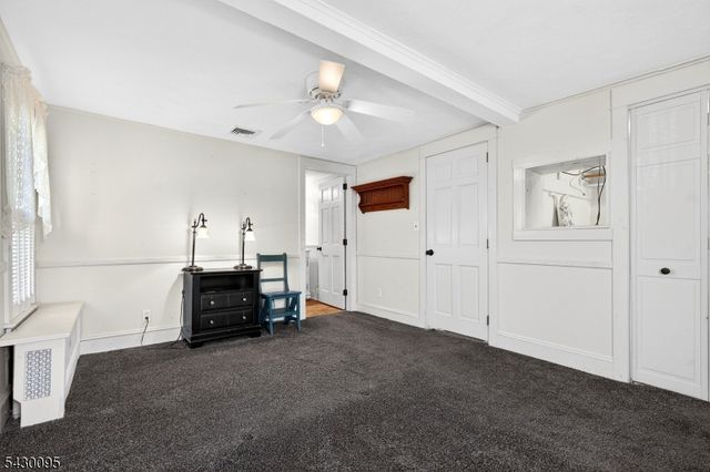 90 Hamburg Tpke, Bloomingdale Boro, NJ 07403
