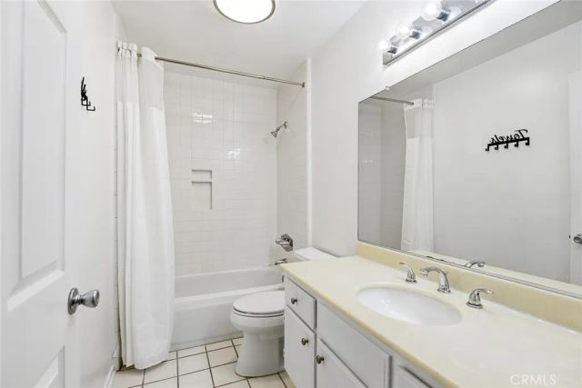 4265 Las Virgenes 2, Calabasas, CA 91302