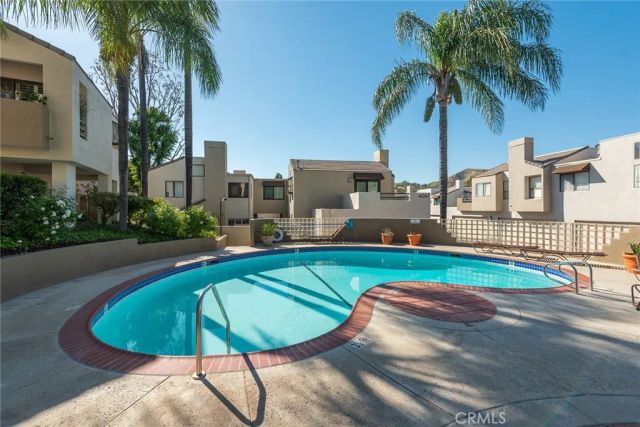 4265 Las Virgenes 2, Calabasas, CA 91302