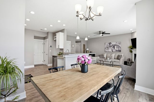 14441 Treasure Creek Lane, Fishers, IN 46038