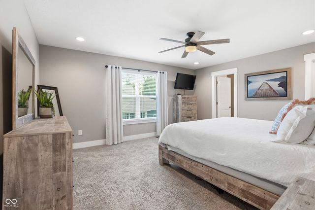 14441 Treasure Creek Lane, Fishers, IN 46038