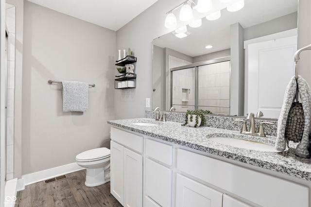 14441 Treasure Creek Lane, Fishers, IN 46038