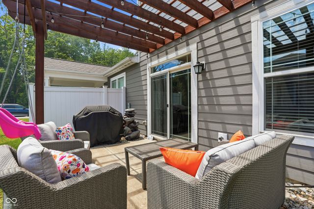 14441 Treasure Creek Lane, Fishers, IN 46038