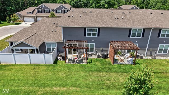 14441 Treasure Creek Lane, Fishers, IN 46038
