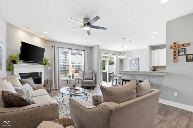 14441 Treasure Creek Lane, Fishers, IN 46038