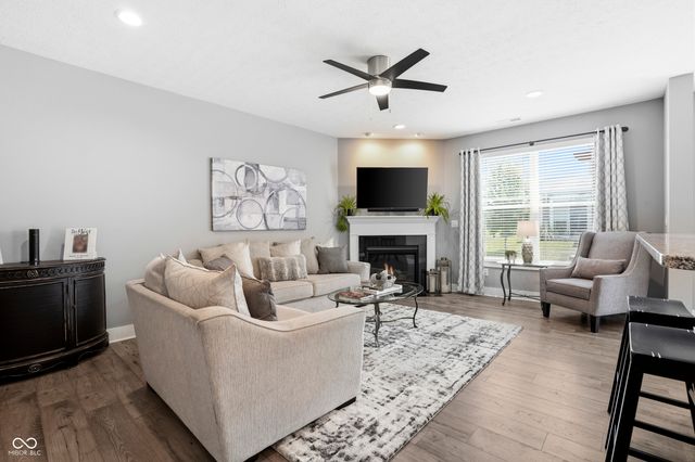 14441 Treasure Creek Lane, Fishers, IN 46038