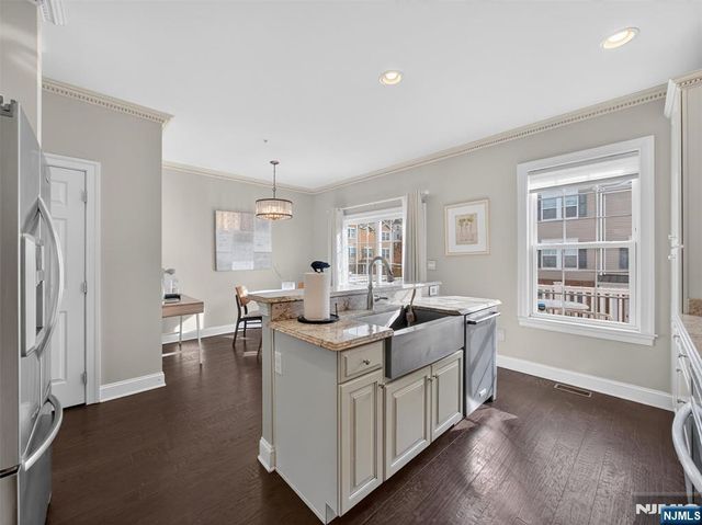 4 Wesmont Drive 1102, Wood Ridge, NJ 07075