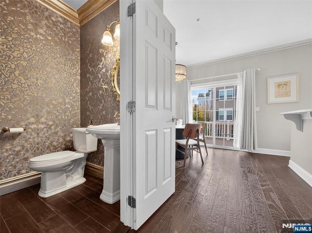 4 Wesmont Drive 1102, Wood Ridge, NJ 07075