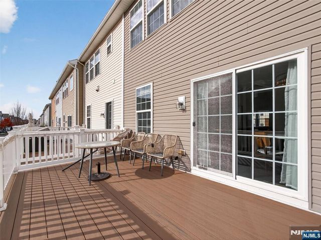 4 Wesmont Drive 1102, Wood Ridge, NJ 07075