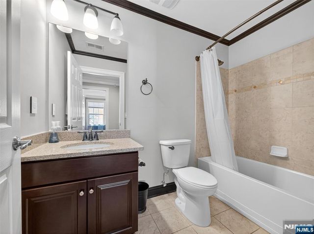 4 Wesmont Drive 1102, Wood Ridge, NJ 07075