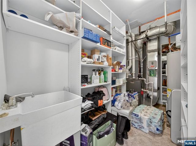 4 Wesmont Drive 1102, Wood Ridge, NJ 07075