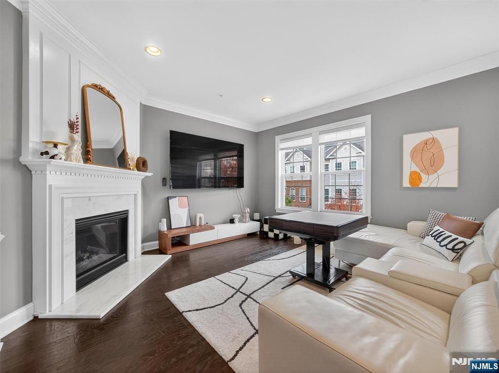 4 Wesmont Drive 1102, Wood Ridge, NJ 07075