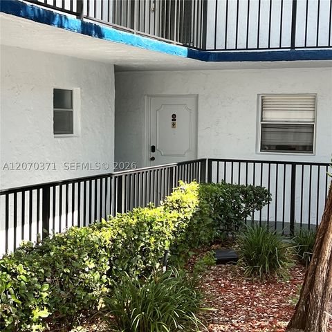 3170 Holiday Springs Blvd 6-105, Margate, FL 33063