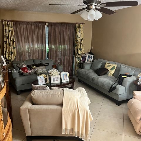 3170 Holiday Springs Blvd 6-105, Margate, FL 33063