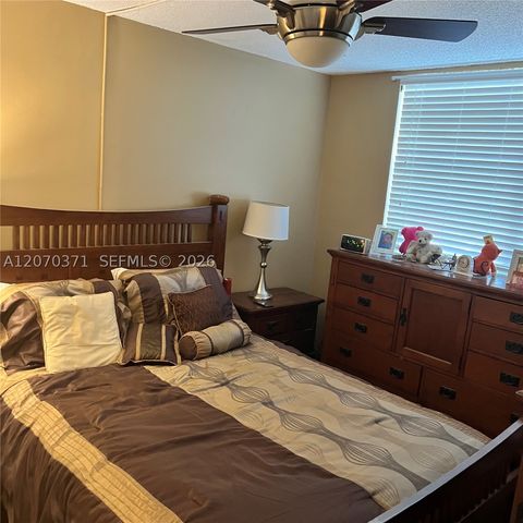 3170 Holiday Springs Blvd 6-105, Margate, FL 33063