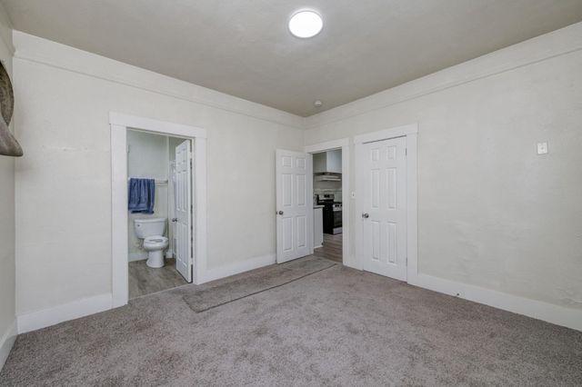 385 N Park, Fresno, CA 93701