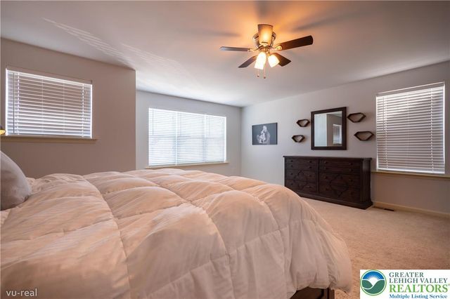 356 Pennycress Road, Upper Macungie Twp, PA 18104