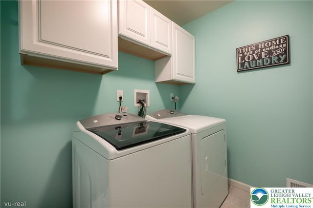 356 Pennycress Road, Upper Macungie Twp, PA 18104