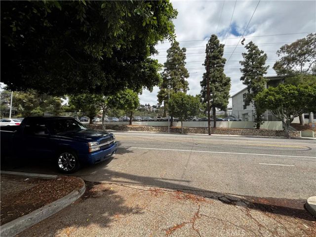552 Cypress Avenue, Los Angeles, CA 90065