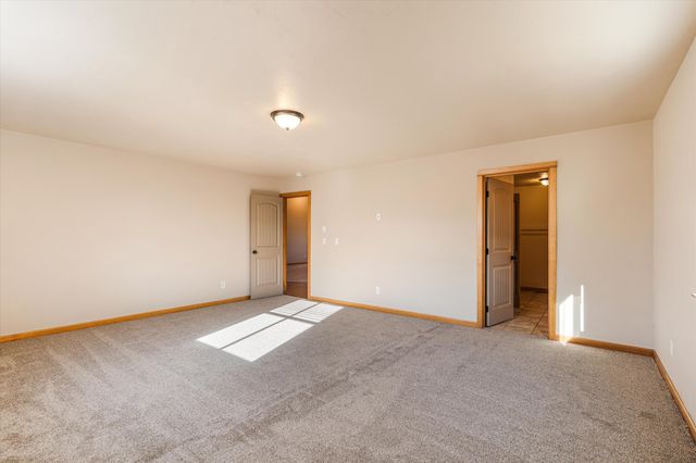 722 NE Redwood Avenue, Redmond, OR 97756