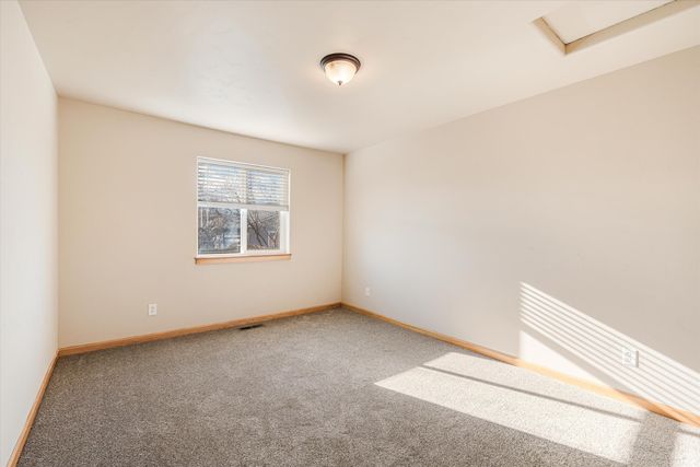 722 NE Redwood Avenue, Redmond, OR 97756