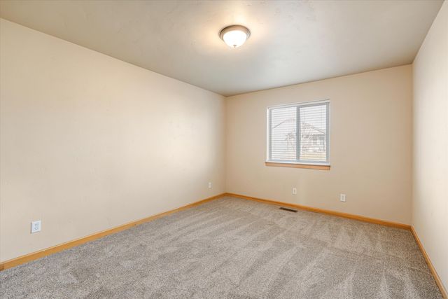 722 NE Redwood Avenue, Redmond, OR 97756