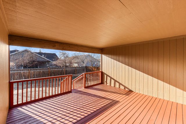 722 NE Redwood Avenue, Redmond, OR 97756