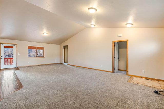 722 NE Redwood Avenue, Redmond, OR 97756