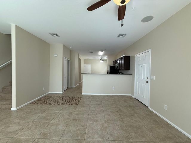 2725 E Mine Creek Road 1151, Phoenix, AZ 85024