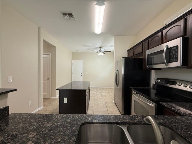 2725 E Mine Creek Road 1151, Phoenix, AZ 85024