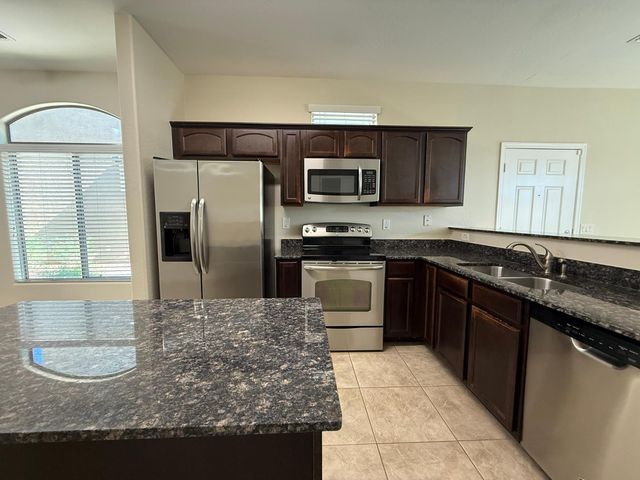 2725 E Mine Creek Road 1151, Phoenix, AZ 85024