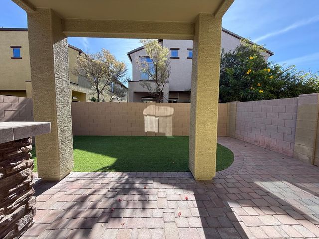 2725 E Mine Creek Road 1151, Phoenix, AZ 85024