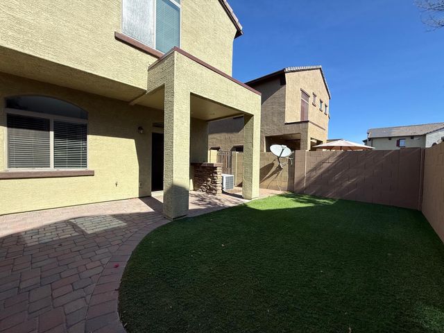 2725 E Mine Creek Road 1151, Phoenix, AZ 85024