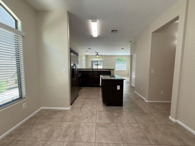 2725 E Mine Creek Road 1151, Phoenix, AZ 85024
