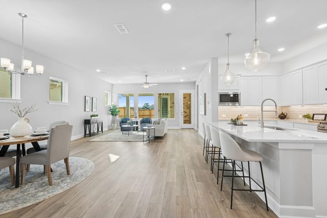 12203 Canal View Boulevard, Mont Belvieu, TX 77523