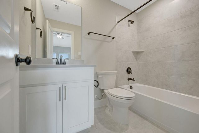 12203 Canal View Boulevard, Mont Belvieu, TX 77523