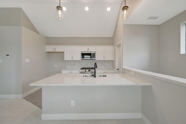 12203 Canal View Boulevard, Mont Belvieu, TX 77523