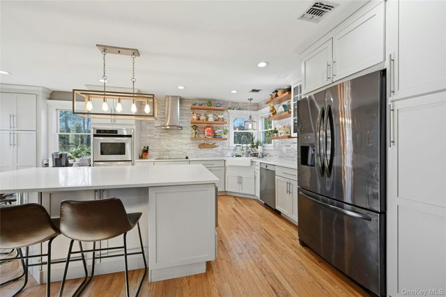 39 Memorial Boulevard, East Moriches, NY 11940