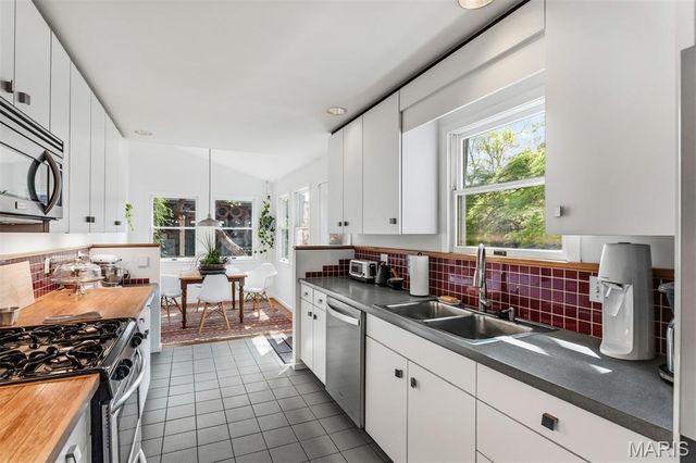 2848 McNair Avenue, St Louis, MO 63118