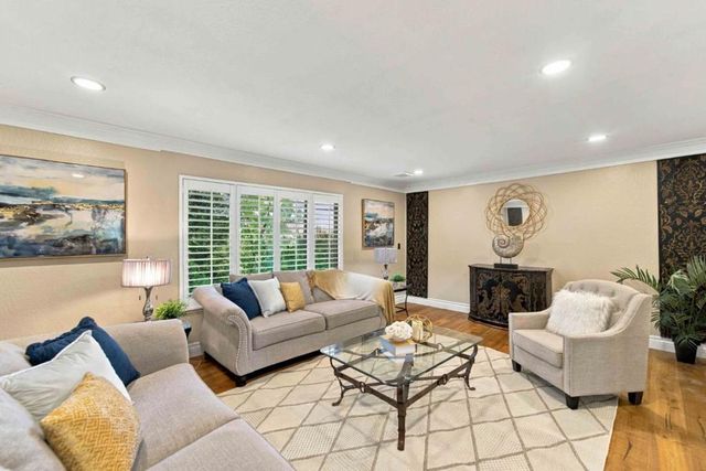 4020 Rhoda Way, Concord, CA 94518