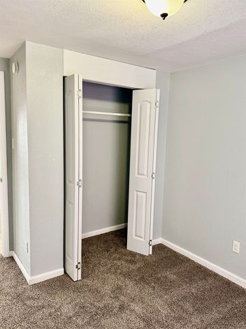 1615 E 90th St S, Haysville, KS 67060